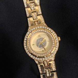 JLo Jennifer Lopez women gold watch crystal